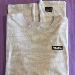 NWOT AUTHENTIC NIKE F.C TEE VINTAGE 1994